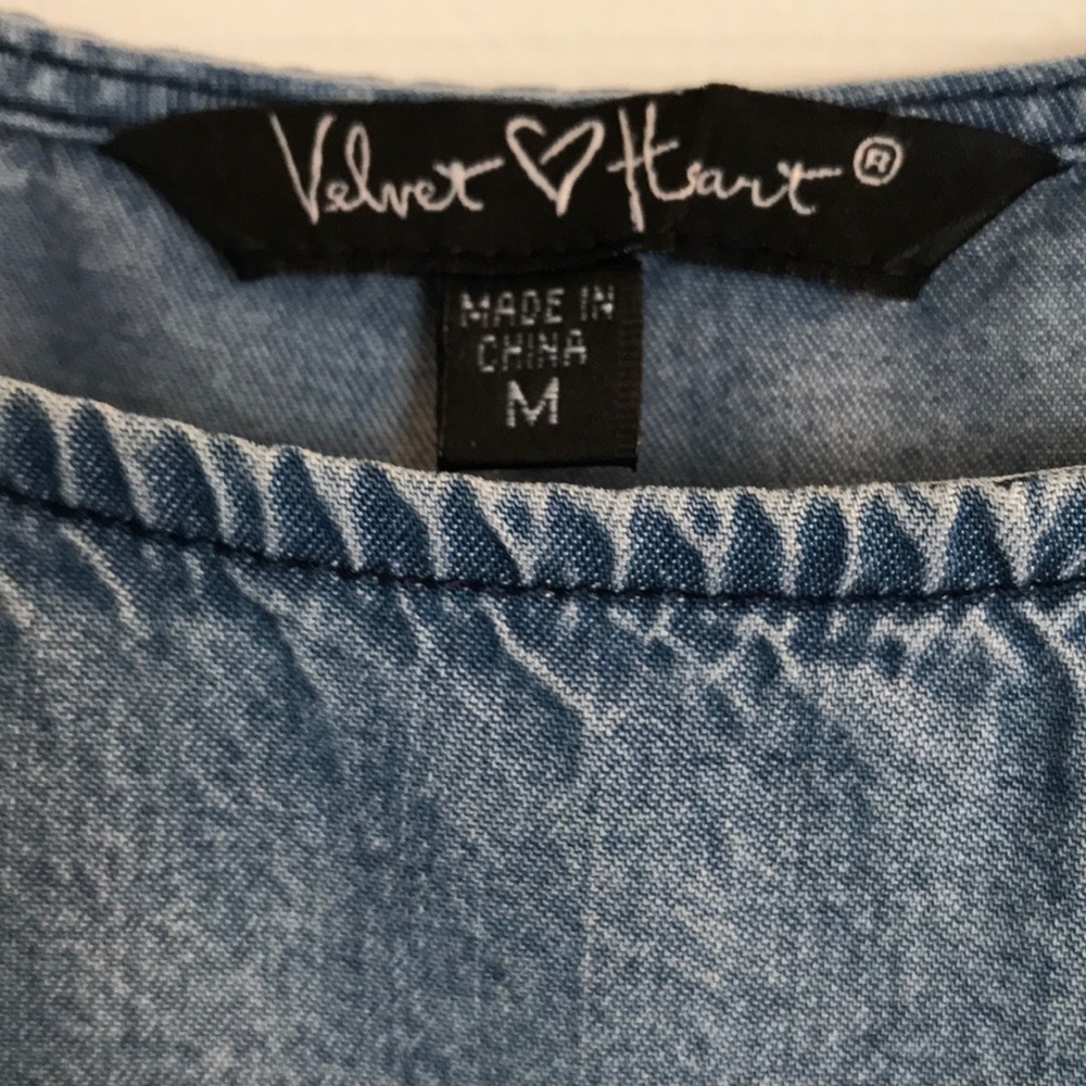 100% Tercel Distressed Denim-look Tank - Picture 2 of 3